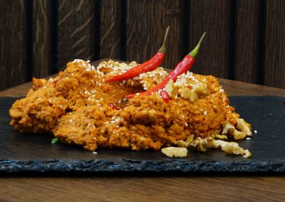 Walnuss-Paprika-Paste