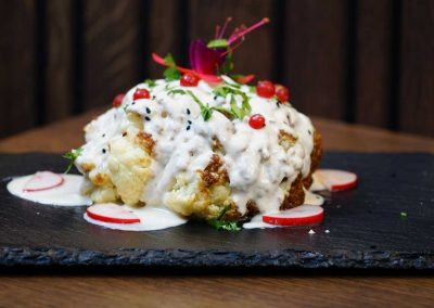 Gebratener Blumenkohl mit Sesambuttersauce