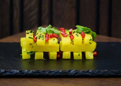Kohlrabi mit Knoblauch und frischem Koriander